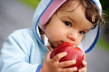 ăn trái cây chưa rửa sạch là nguyên nhân nhiễm ký sinh trùng