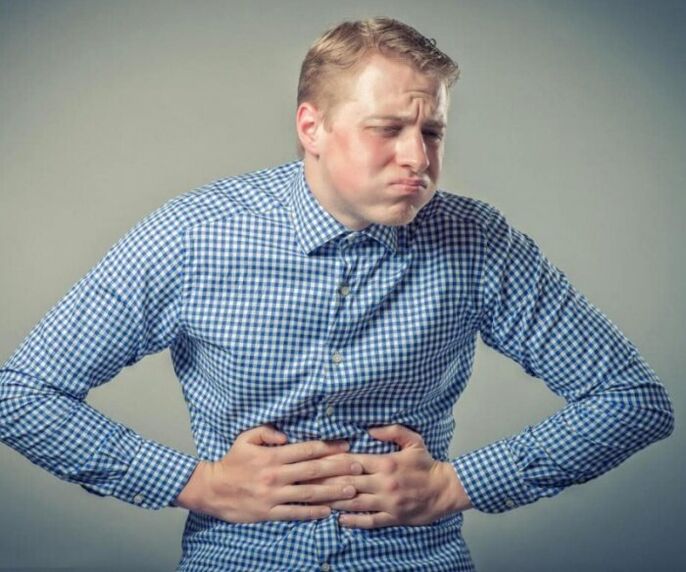đau bụng và buồn nôn do ký sinh trùng trong cơ thể